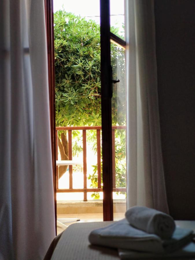 Ilaira Aparthotel Skala Eresou Bagian luar foto