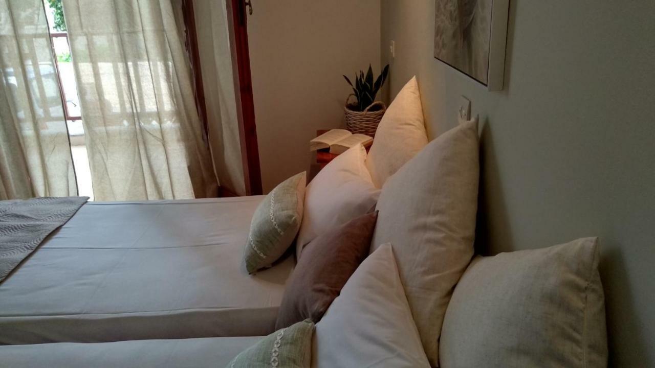Ilaira Aparthotel Skala Eresou Bagian luar foto